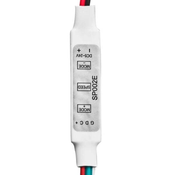 DS18 4-Channel Amp Stereo Full-Range 4 x 180 Watts RMS/4ohm Flush Mount w/ LED Lights