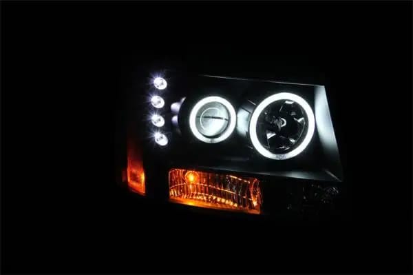 ANZO 2007-2013 Chevrolet Avalanche Projector Headlights w/ Halo Black (CCFL) thumbnail 3