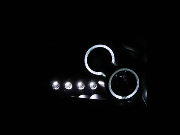 ANZO 2006-2008 Dodge Ram 1500 Projector Headlights w/ Halo Chrome thumbnail 3