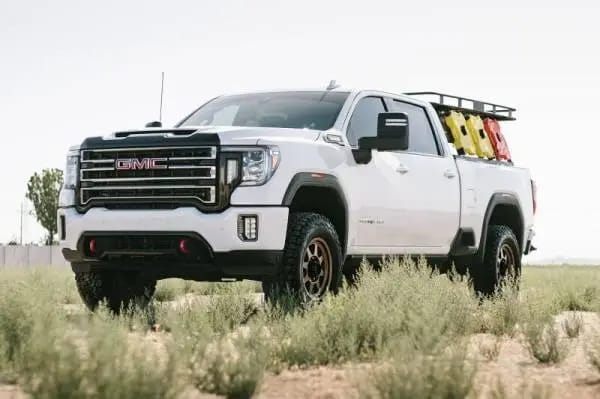 Cognito 20-24 Chevy Silv/Sierra 2500/3500HD 2/4WD 3in Perf Ball Joint Lvl Lift Kit w/ Fox PS 2.0 IFP thumbnail 3