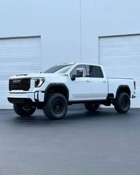 Cognito 20-24 Chevy/GMC Silv/Sierra 2500/3500 HD 2WD/4WD 4in Perf Lift Kit w/ Fox PSRR 2.0 Shocks thumbnail 4