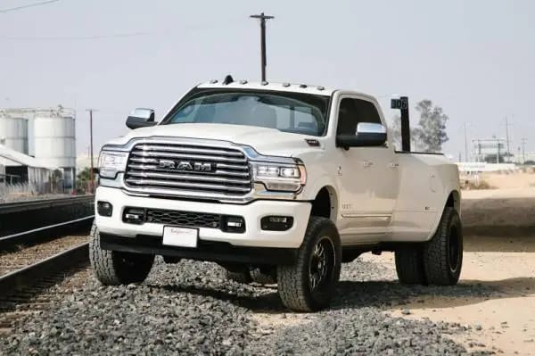 Cognito 13-24 RAM 3500 4WD 3in Performance Leveling Kit w/ Fox PS 2.0 IFP Shocks thumbnail 3