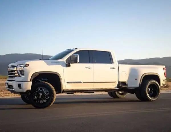 Cognito 20-24 Chevy/GMC Silv/Sierra 2500/3500 HD 2WD/4WD 3in Elite Leveling Kit w/ King 2.5 RR thumbnail 5