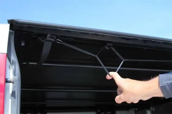 Access Original 15-19 Chevy/GMC Colorado / Canyon 6ft Bed Roll-Up Cover thumbnail 9