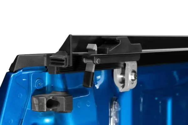Lund 99-07 Ford F250/F350/F450 Super Duty (8ft bed) Genesis Roll Up Tonneau Cover - Black thumbnail 8