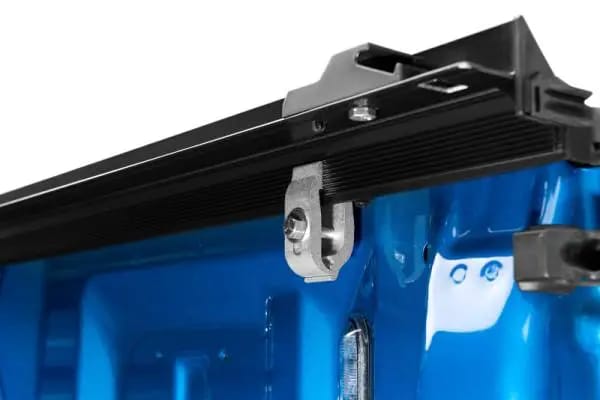 Lund 04-18 Ford F-150 (8ft. Bed) Genesis Roll Up Tonneau Cover - Black thumbnail 4