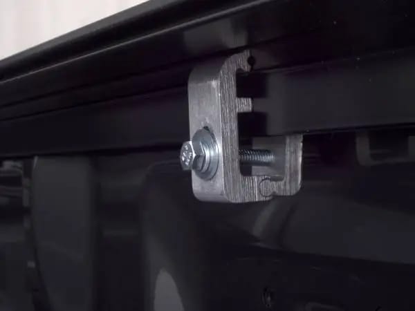 Lund 02-17 Dodge Ram 1500 (8ft. BedExcl. Beds w/Rambox) Genesis Elite Roll Up Tonneau Cover - Black thumbnail 11