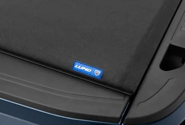 Lund 07-17 Chevy Silverado 1500 (8ft. Bed) Genesis Elite Roll Up Tonneau Cover - Black thumbnail 7