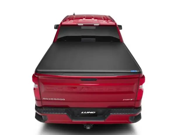 Lund 15-17 Chevy Silverado 3500 Fleetside (6.6ft. Bed) Hard Fold Tonneau Cover - Black thumbnail 13