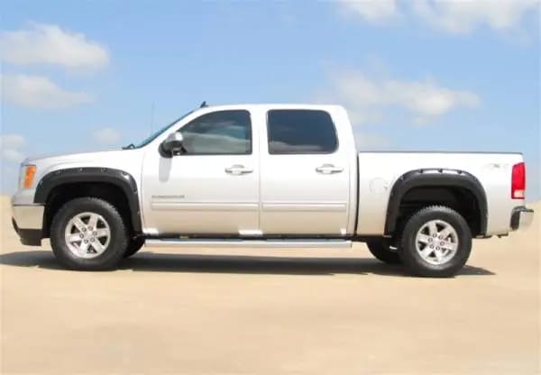 Lund 07-13 GMC Sierra 1500 RX-Rivet Style Smooth Elite Series Fender Flares - Black (4 Pc.) thumbnail 3