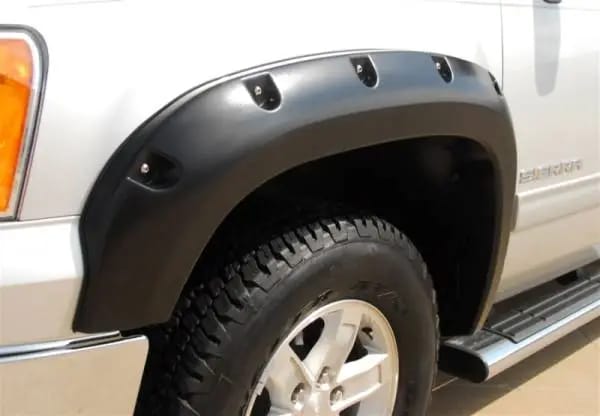 Lund 07-13 GMC Sierra 1500 RX-Rivet Style Smooth Elite Series Fender Flares - Black (4 Pc.) thumbnail 4