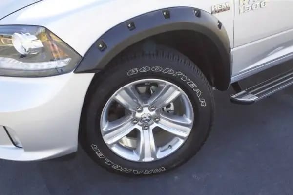 Lund 02-08 Dodge Ram 1500 RX-Rivet Style Smooth Elite Series Fender Flares - Black (4 Pc.) thumbnail 3