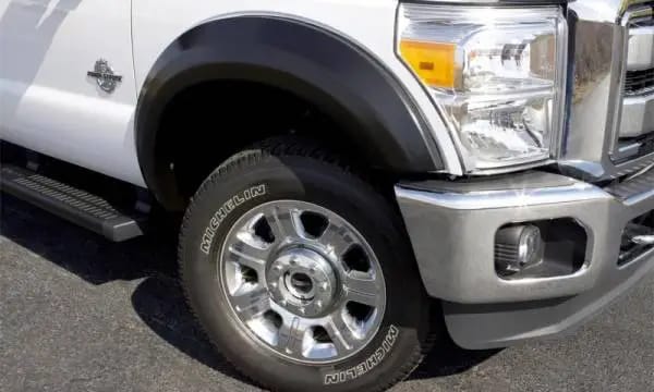 Lund 07-13 Chevy Silverado 1500 Ex-Extrawide Smooth Elite Series Fender Flares - Black (4 Pc.) thumbnail 5