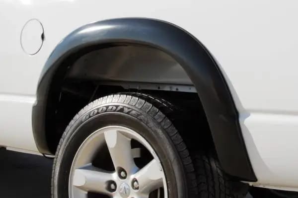 Lund 19-21 Chevy Silverado 1500 SX-Sport Smooth Elite Series Rear Fender Flares - Black (2 Pc.) thumbnail 4
