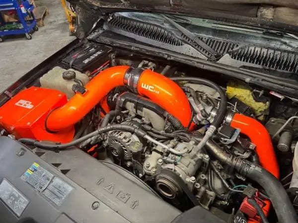 Wehrli 2004.5-2005 LLY Duramax 4in Intake Kit with Air Box Stage 2 Gloss Black thumbnail 6