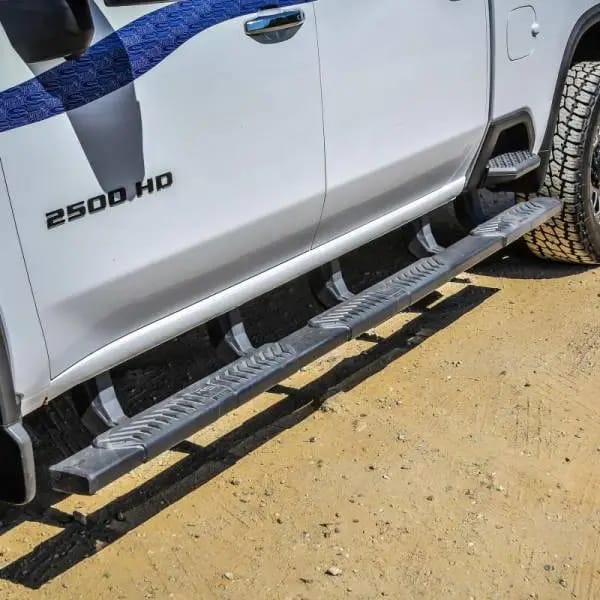 Westin 2020 Chevy Silverado 2500 Crew Cab (6.5ft Bed) R5 M-Series XD W2W Nerf Bars - Textured Black thumbnail 4