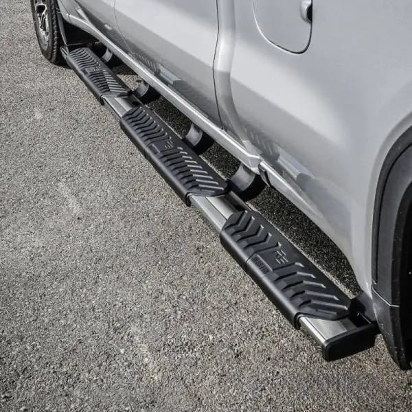 Westin 2019 Chevrolet Silverado/Sierra 1500 Crew Cab (5.5ft) R5 Modular Nerf Step Bars - SS thumbnail 6