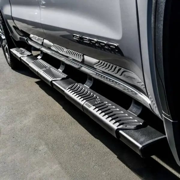 Westin 2019 Chevrolet Silverado/Sierra 1500 Crew Cab (6.5ft) R5 Modular Nerf Step Bars - Black thumbnail 5