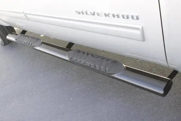 Lund 15-17 Chevy Colorado Crew Cab 5in. Oval Straight SS Nerf Bars - Polished thumbnail 3