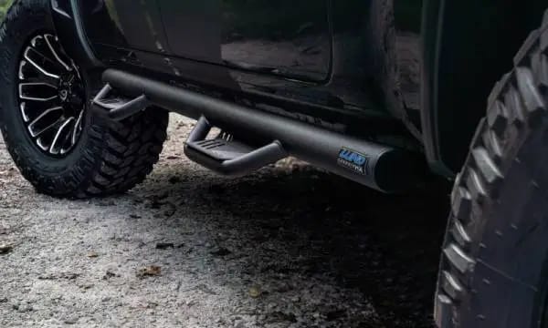 Lund 2019 Chevrolet Silverado 1500 Crew Cab Terrain HX Step Nerf Bars - Black thumbnail 4