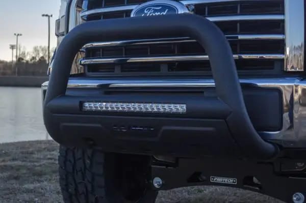 Lund 11-16 Ford F-250 Super Duty Bull Bar w/Light & Wiring - Black thumbnail 6
