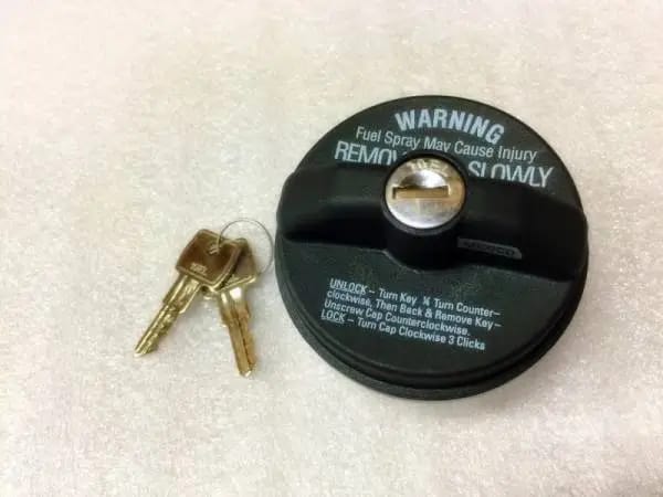 Titan Fuel Tanks Locking Black Fuel Cap (For Use w/5410040/5410050) thumbnail 7