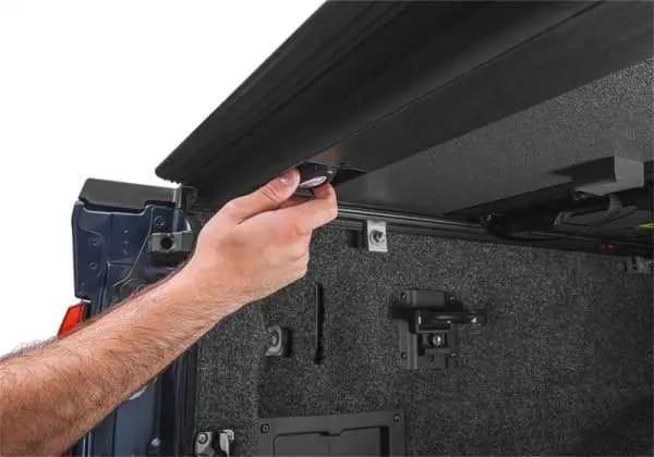 Extang 07-13 Chevy/GMC Silverado/Sierra (w/o Track Sys - w/OE Bedcaps) 6.5ft. Bed Endure ALX thumbnail 19