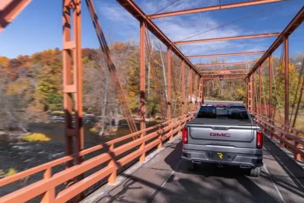 Extang 19-21 Chevy/GMC Silverado/Sierra 1500 (5 ft 8 in) Trifecta ALX thumbnail 23
