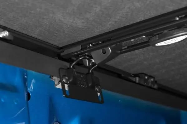 Extang 17-23 Ford Super Duty Short Bed (6ft 10in) Trifecta ALX thumbnail 19