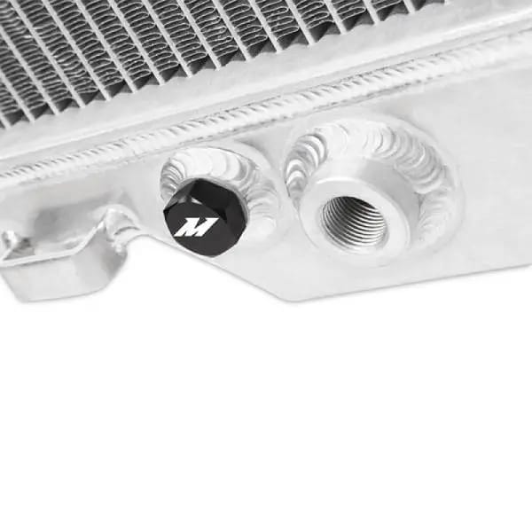 Mishimoto 03-07 Ford F250 w/ 6.0L Powerstroke Engine Aluminum Radiator thumbnail 6