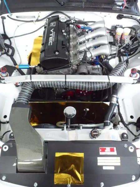 Mishimoto Aluminum Coolant Reservoir Tank thumbnail 8