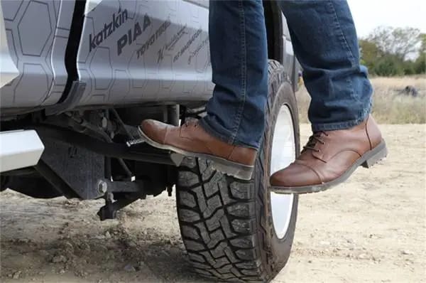 Deezee 19-23 Dodge/Ram Ram Side Box Step 6 1/2Ft Bed thumbnail 2