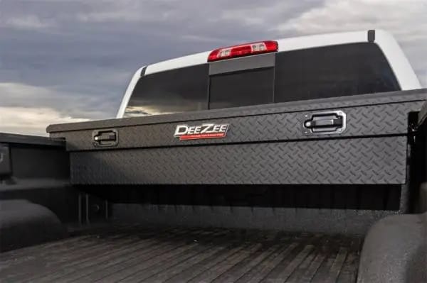 Deezee Universal Tool Box - Red Crossover - Single Lid Black BT Pull Handle (Low/Txt Blk) thumbnail 3