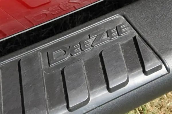 Deezee 99-23 Chevrolet/GMC/Dodge/Ford Full Size Truck Tubes - 6In Oval - Black Steel (ExtCab) thumbnail 5