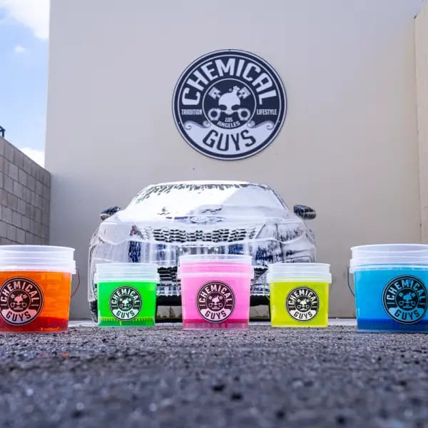 Chemical Guys Heavy Duty Ultra Clear Detailing Bucket thumbnail 6