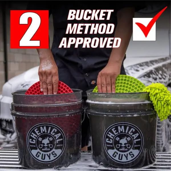 Chemical Guys Heavy Duty Detailing Bucket Smoked Black (4.5 Gal) thumbnail 8