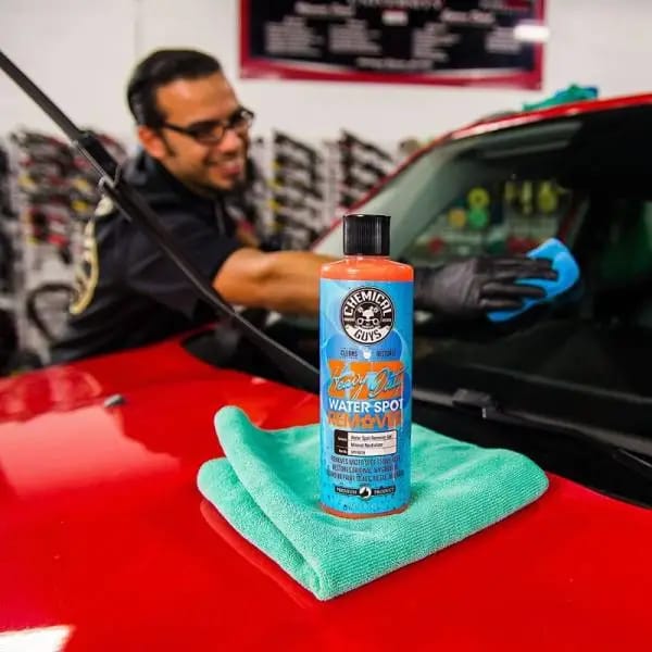Chemical Guys Heavy Duty Water Spot Remover - 16oz thumbnail 4