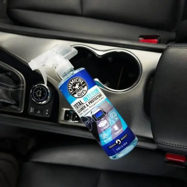 Chemical Guys Total Interior Cleaner & Protectant - 1 Gallon thumbnail 2