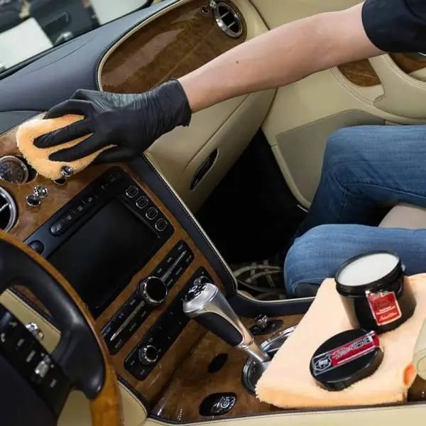 Chemical Guys Petes 53 Black Pearl Signature Carnauba Paste Wax w/Applicators - 8 oz thumbnail 6