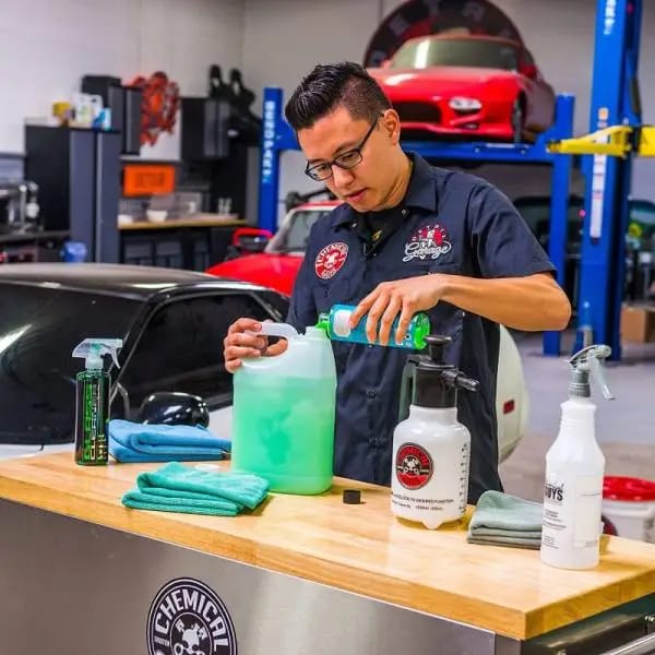 Chemical Guys EcoSmart Hyper Concentrated Waterless Car Wash & Wax - 1 Gallon thumbnail 2