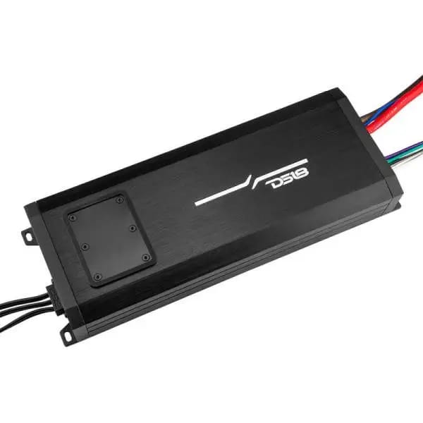 DS18 4-Channel Class-D Amp Full-Range 4 x 250 Watts RMS at4 ohm IP67 Waterproof Rating thumbnail 5