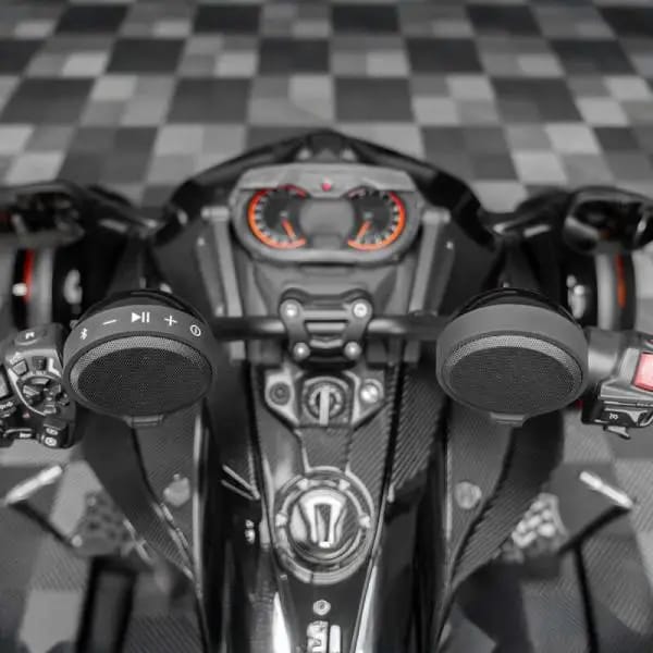 DS18 2.5in Handlebar Mount Speakers Full-Range Amplified Class D USB Port Water Resistant thumbnail 2