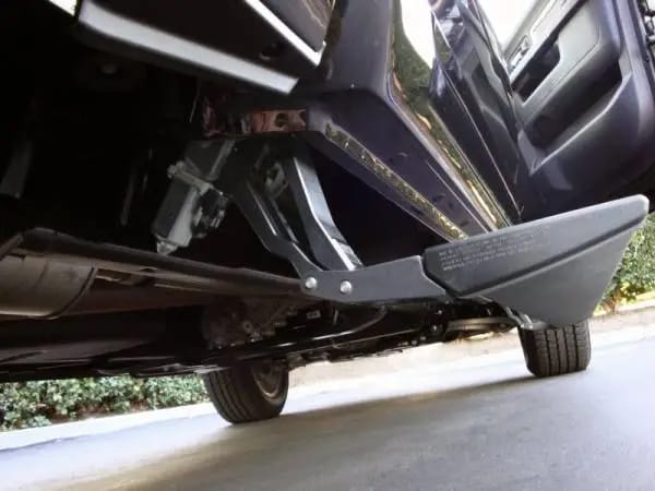 AMP Research 2013-2015 Dodge Ram 1500/2500/3500 All Cabs PowerStep Plug N Play - Black thumbnail 6
