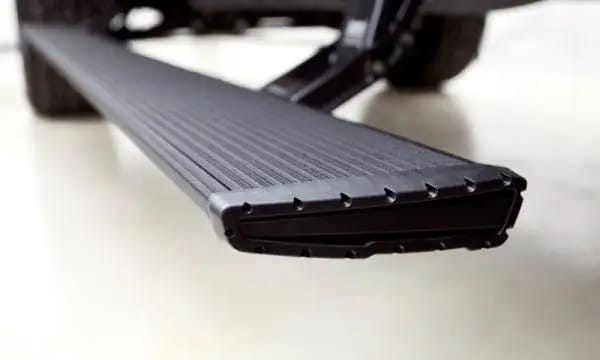 AMP Research 22-23 Chevy/GMC Silverado/Sierra 1500 & 2024 2500/3500HD PowerStep XL thumbnail 10