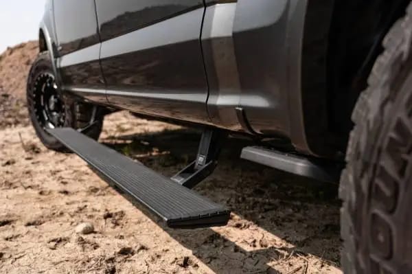 AMP Research 2014-2017 Silverado/Sierra 1500 Extended/Crew PowerStep Xtreme - Black thumbnail 4