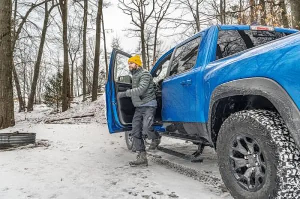 AMP Research 19-22 Ram 1500 Crew Cab PowerStep Xtreme - Black (Incl OEM Style Illumination) thumbnail 8