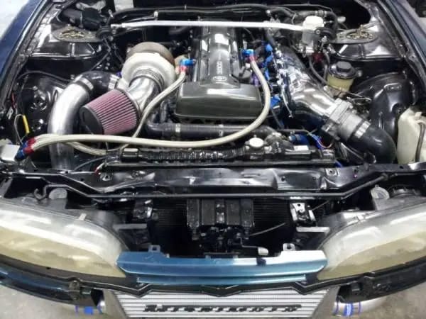 Mishimoto Universal Silver R Line Intercooler Overall Size: 31x12x4 Core Size: 24x12x4 Inlet /Outlet thumbnail 8
