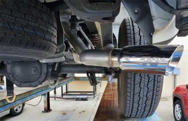 K&N GM 1500 5.3L Crewcab Cat Back Exhaust Kit thumbnail 2