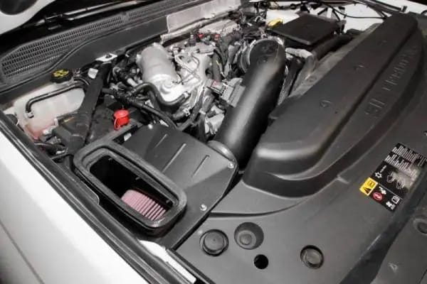 K&N 17-19 Chevrolet/GMC 2500/3500 HD V8-6.6L DSL Performance Intake Kit thumbnail 6