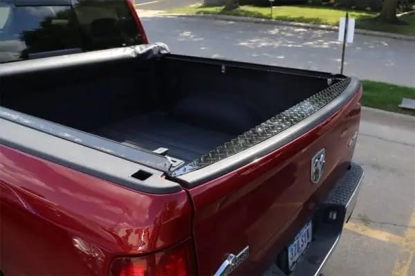 Deezee 09-23 Dodge/Ram Ram Tailgate Protector Cap Black-Tread thumbnail 2